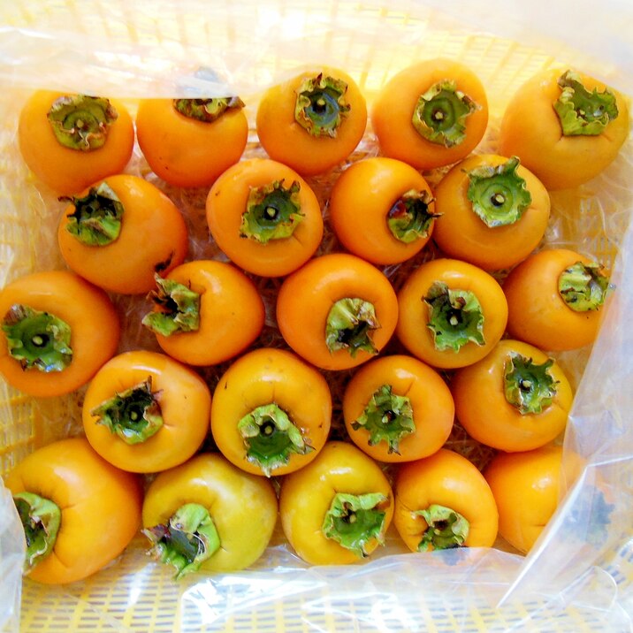 焼酎で柿の渋抜き レシピ 作り方 By やおぴょん0 楽天レシピ 焼酎で柿の渋抜き レシピ 作り方 By やおぴょん0 楽天レシピ